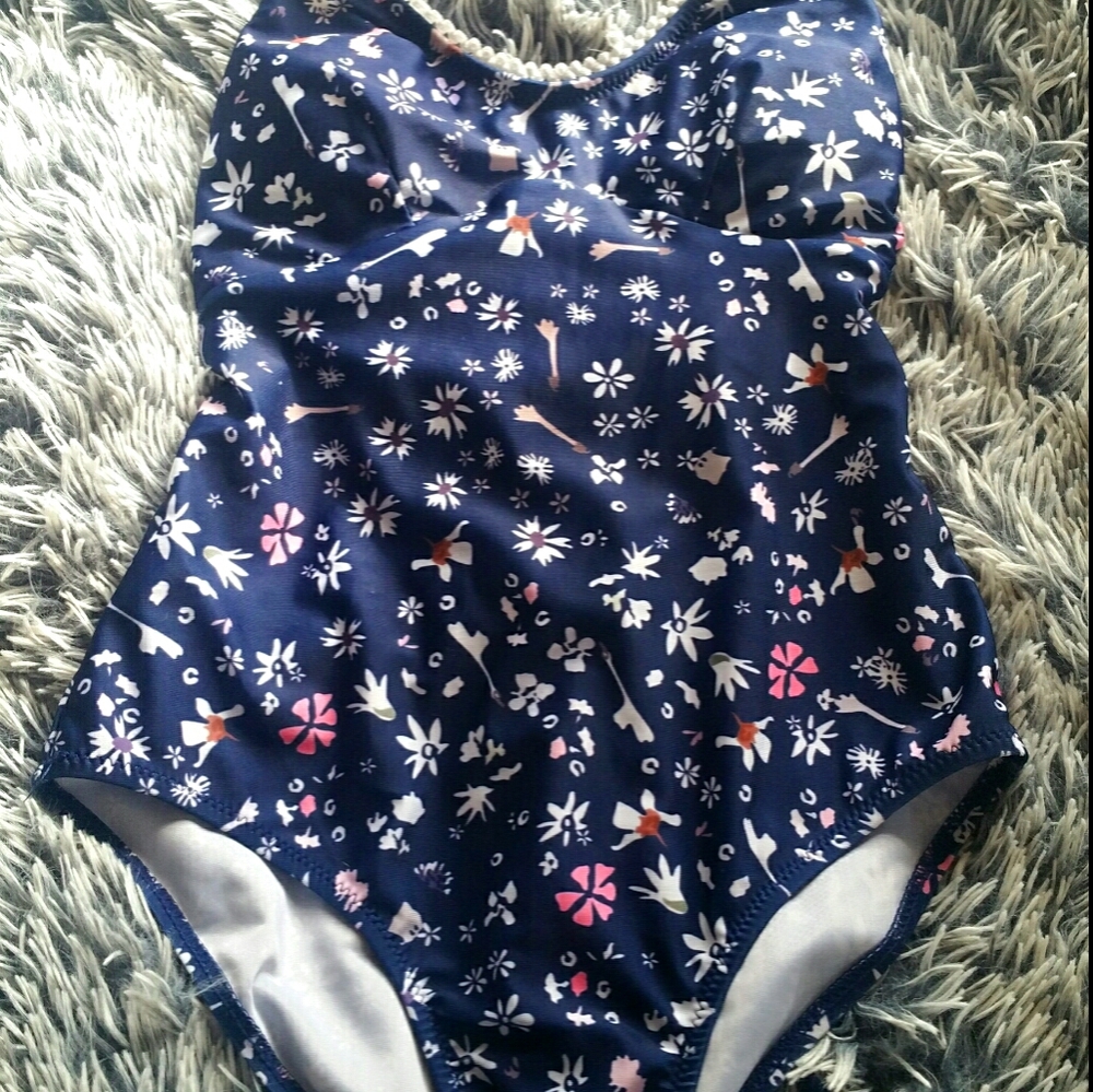 Bathing suit